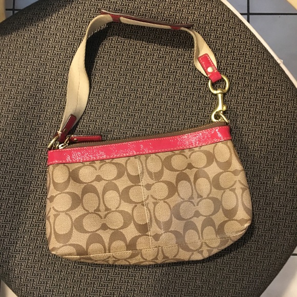 COACH HERITAGE PINK STRIPE SIGNATURE DEMI - Picture 2 of 3